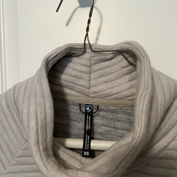 Kuhl woman’s pullover size XS - Picture 2 of 5